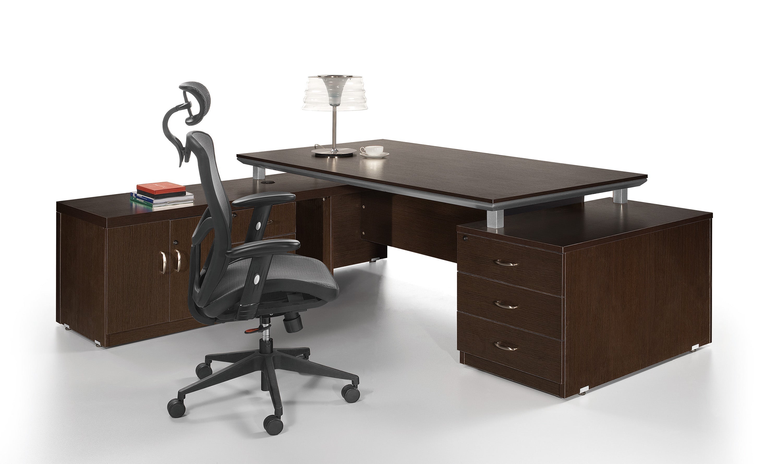 wenge direction:left