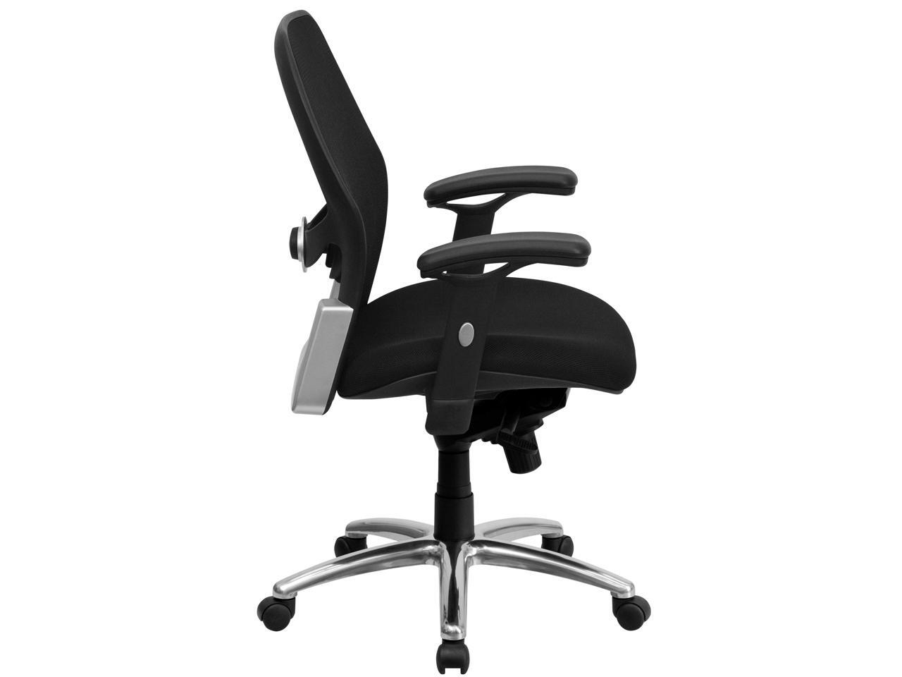 color:black
