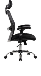 color:black