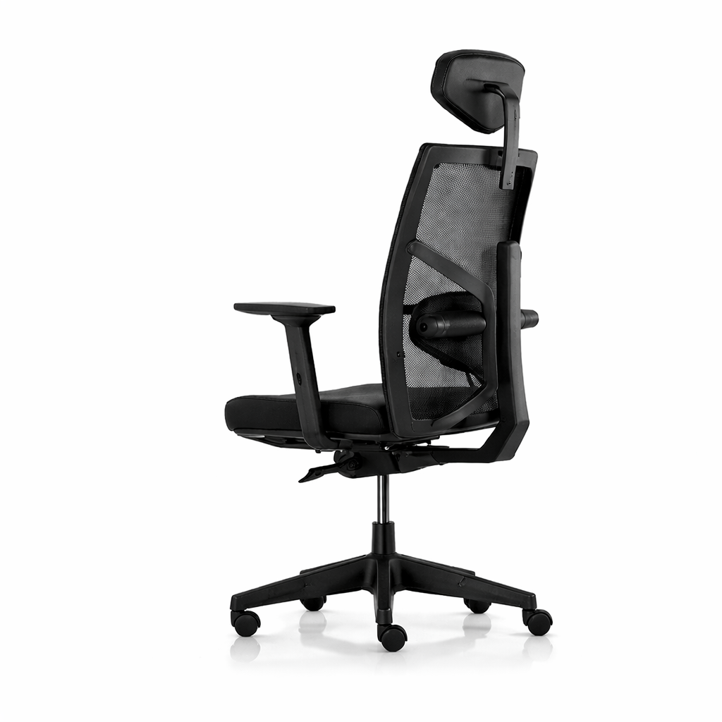 color:black
