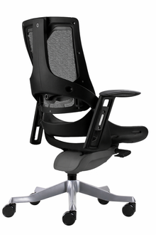 color:black